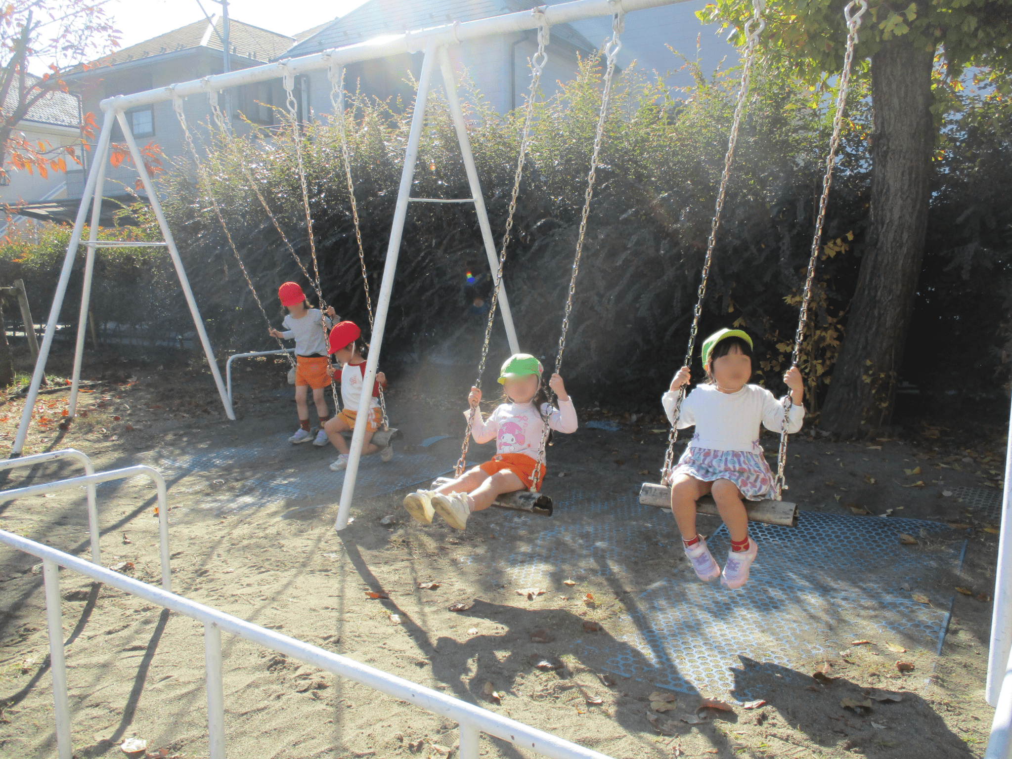 ぶらんこ遊び♪