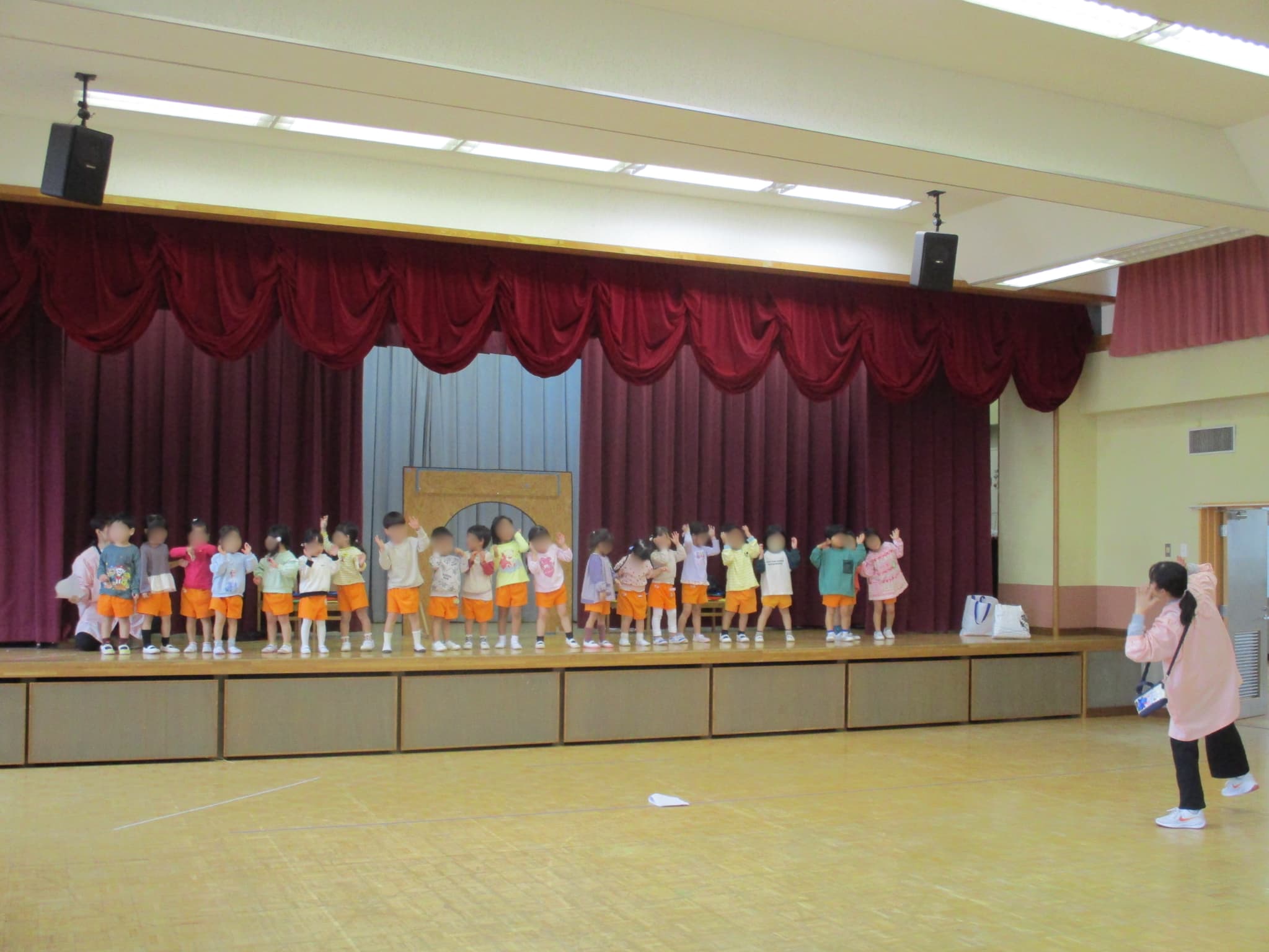 ホールでの練習♪