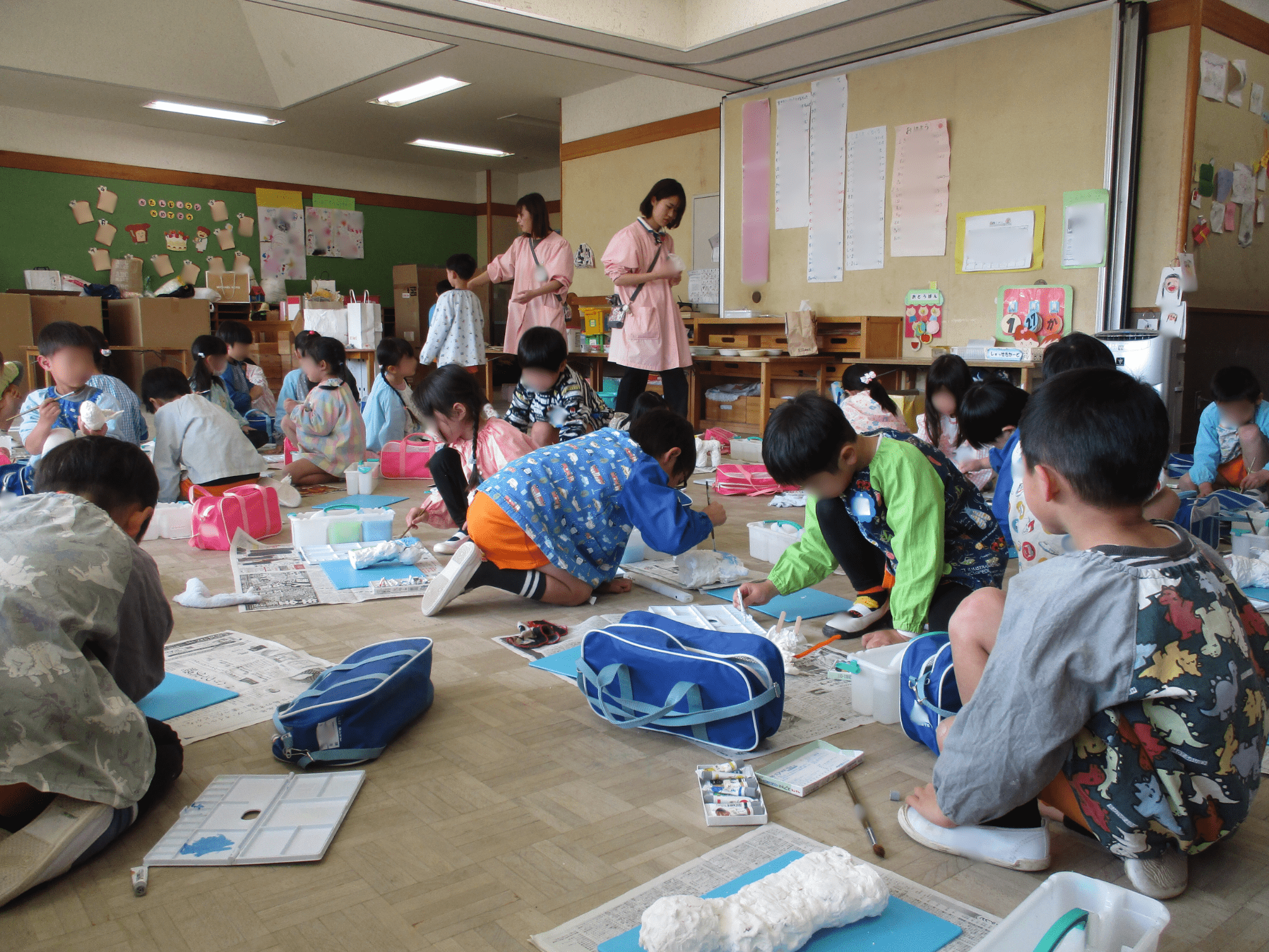 絵の具を使って、、