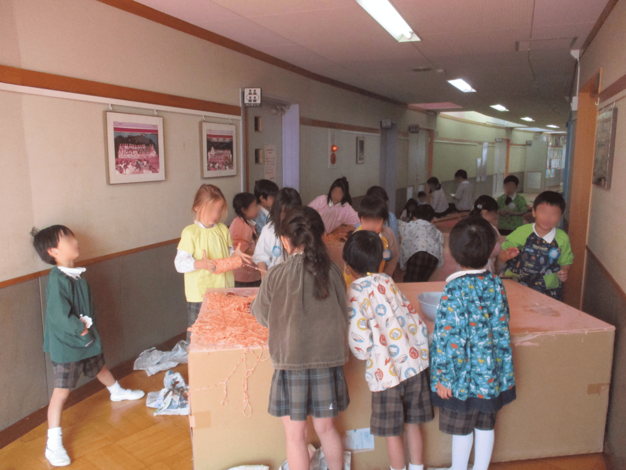 今日は廊下で♪