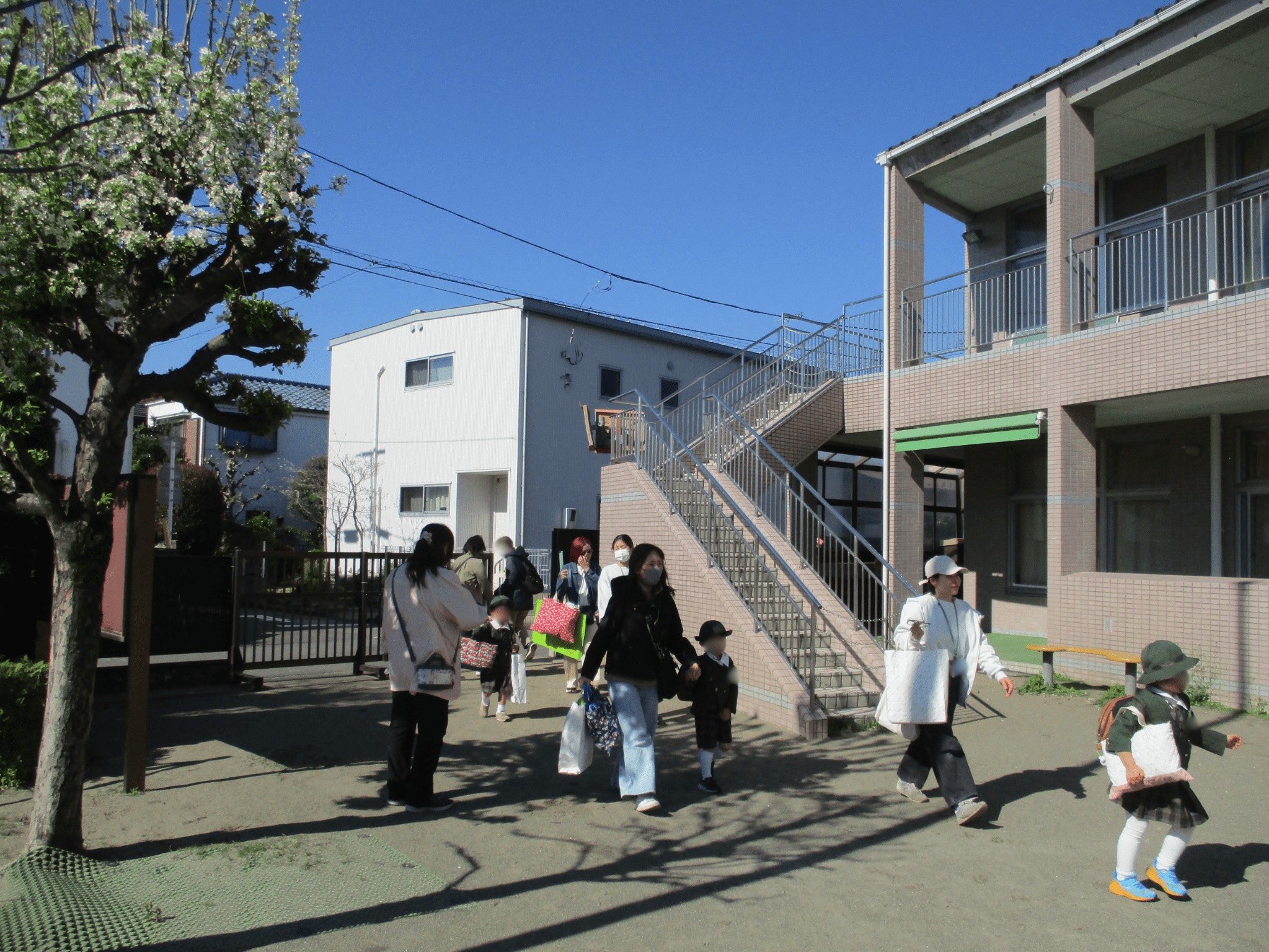 「おはようございます！」