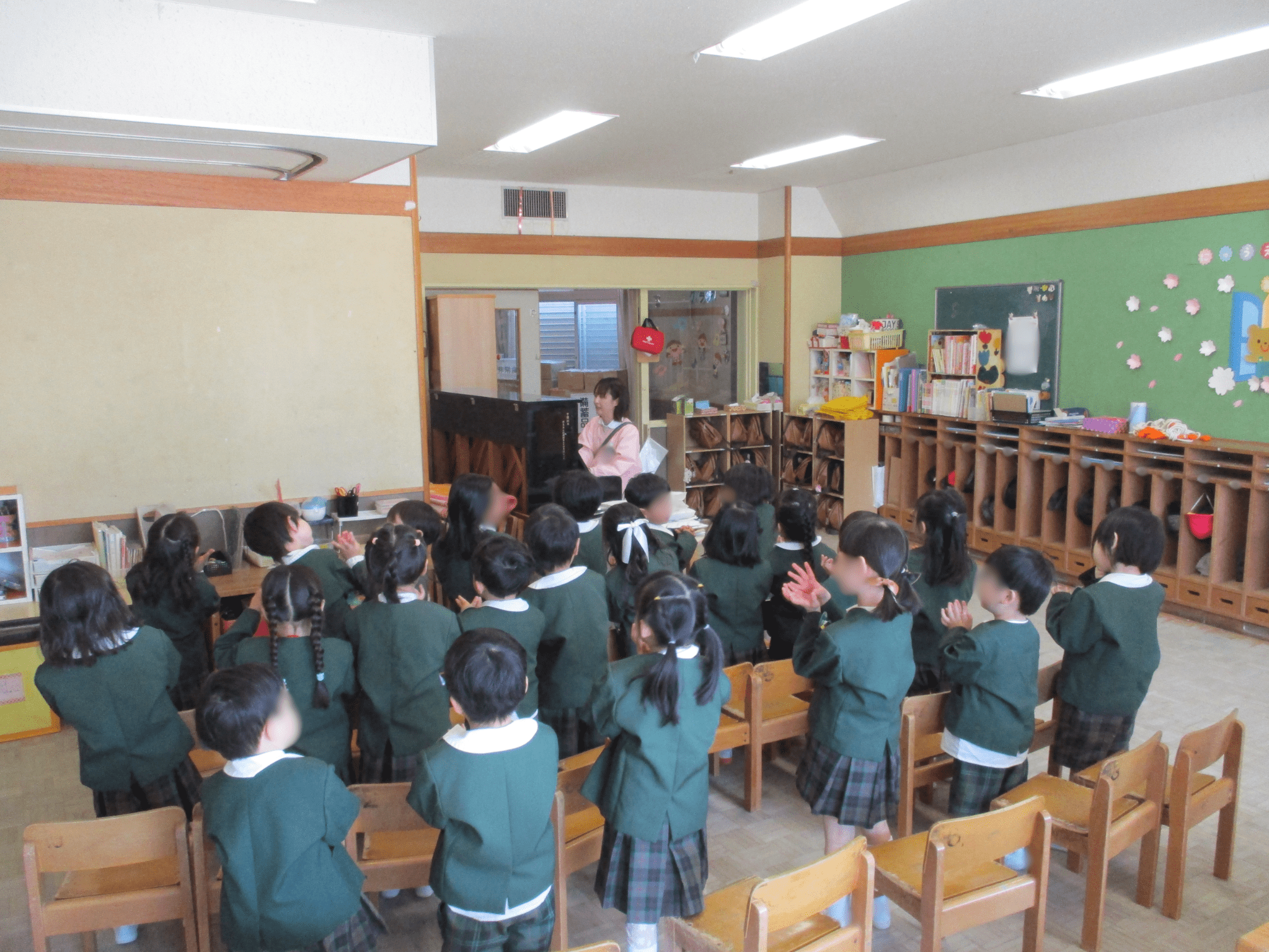 「つきぐみＡ」