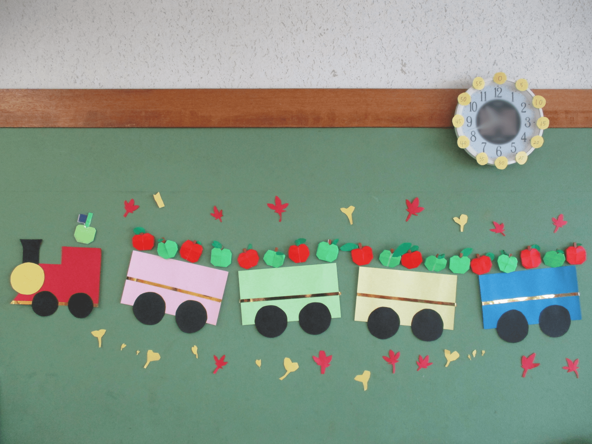 ９月の壁面🍎